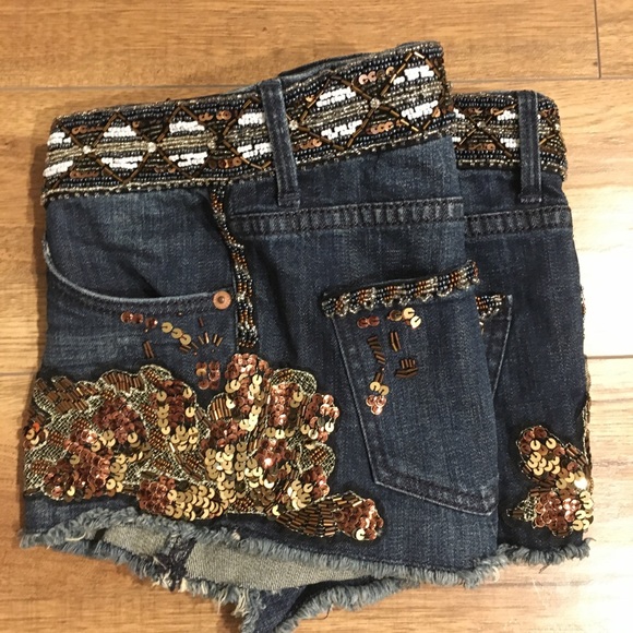 EXPRESS embellished denim shorts sequin and beads - Picture 2 of 5